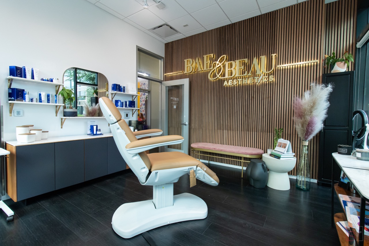 Salon studios come in various shapes and sizes. Before you commit to a lease, double-check that the salon studio layout has a design that works for your business setup.